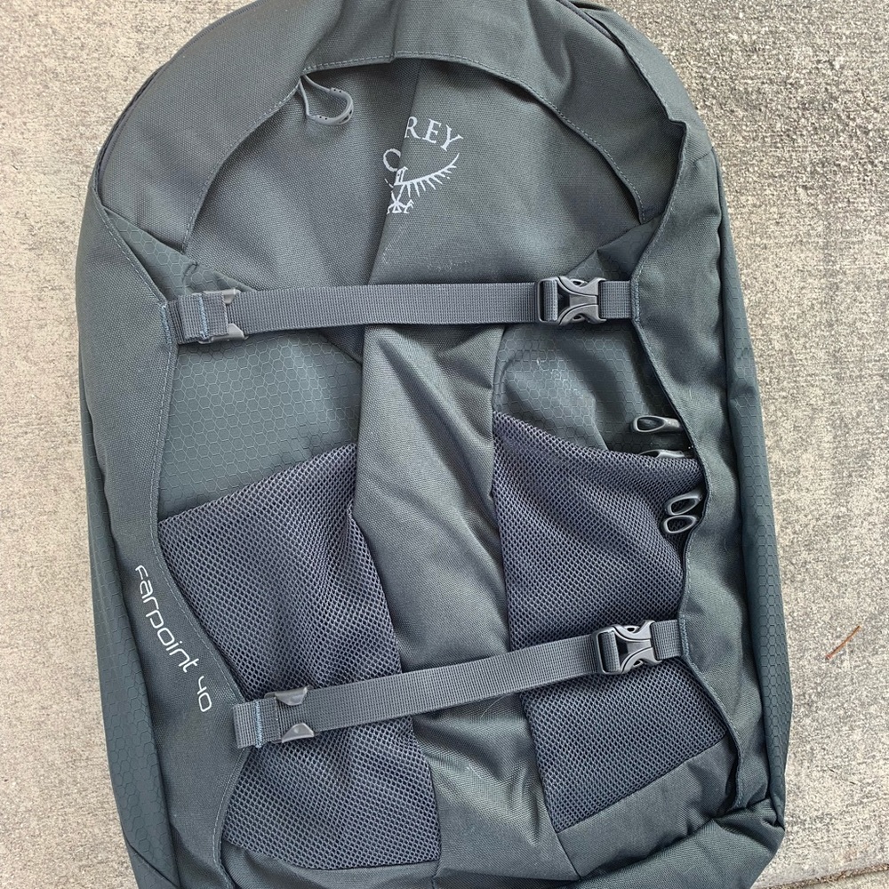 Osprey Pack Farpoint 40L Travel Backpack - Grey